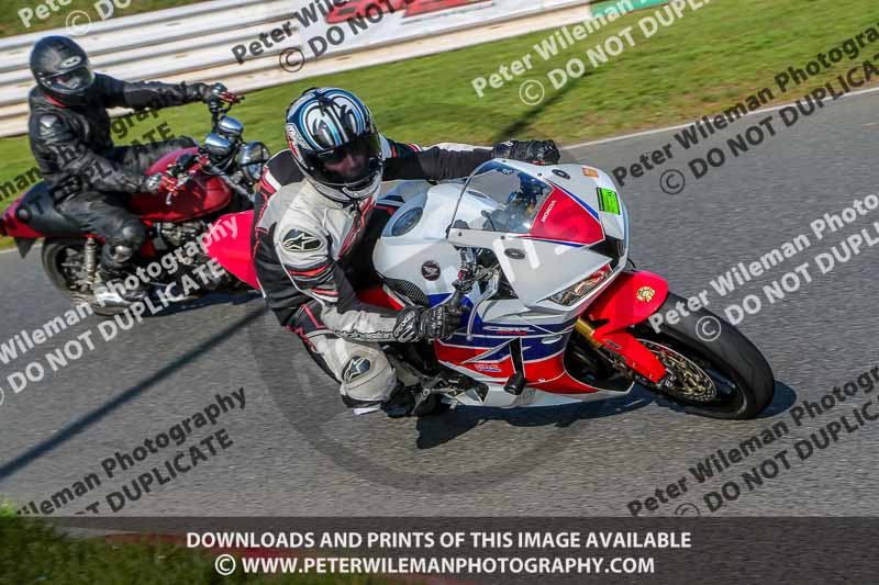 PJM Wedding Photography;enduro digital images;event digital images;eventdigitalimages;mallory park;mallory park photographs;mallory park trackday;mallory park trackday photographs;no limits trackdays;peter wileman photography;racing digital images;trackday digital images;trackday photos
